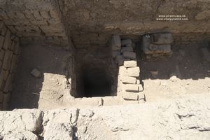 Subterr&aacute;neos en el Rameseum Egipto